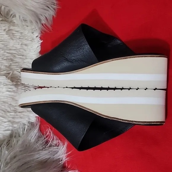 Vince Sarria Black Slide Sandals for Women
