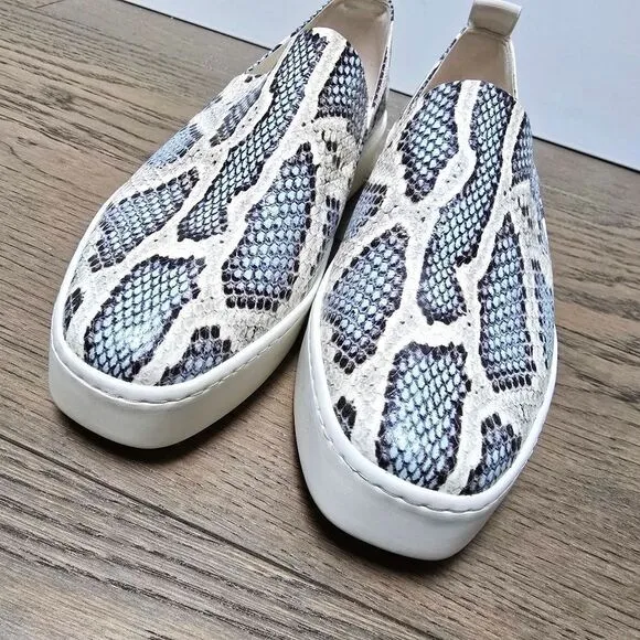 Vince Saxon Snakeskin Embossed Leather Platform Sneakers in Gray Blue