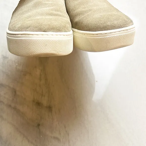 Vince Warren Platform Slip-On Sneakers Taupe Suede size 7