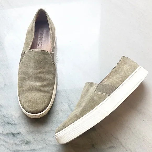 Vince Warren Platform Slip-On Sneakers Taupe Suede size 7