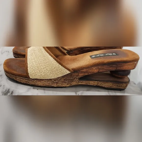 Vintage 90s Y2K Cha Cha carved wood wedge sandals women's size 7