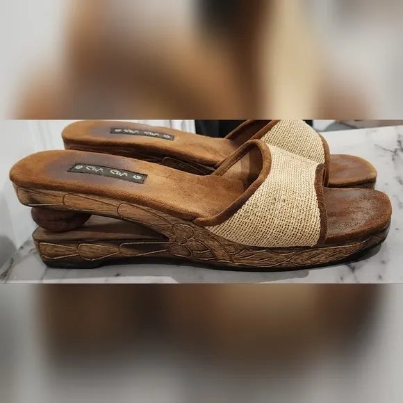 Vintage 90s Y2K Cha Cha carved wood wedge sandals women's size 7