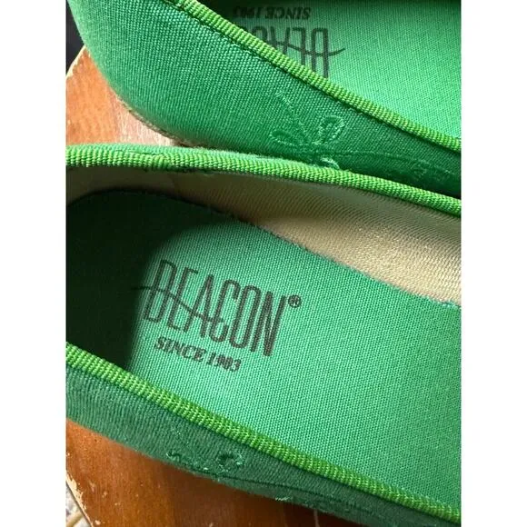 Vintage Beacon Kelly Green Embroidered Canvas Wedge Espadrilles Size 8.5W
