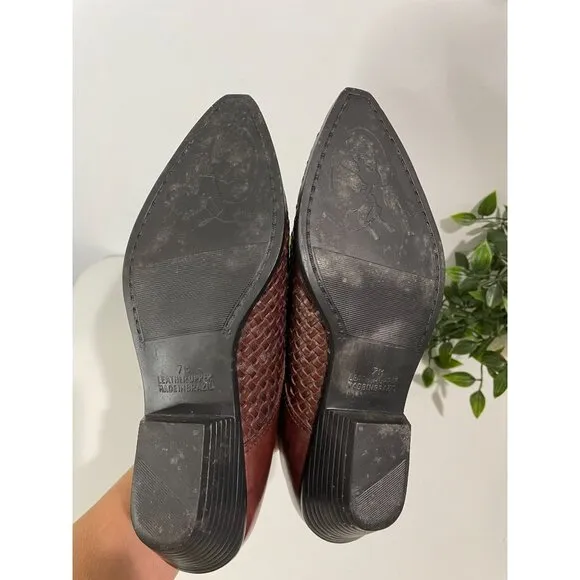 Vintage Brown Leather Slip-On Loafers With Woven Detail &amp; Low Heel Size 7M