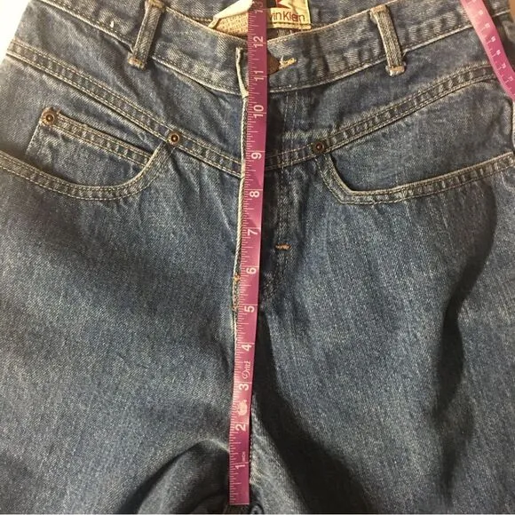 Vintage Calvin Klein Medium Wash Blue Tapered Fit Mom Jeans