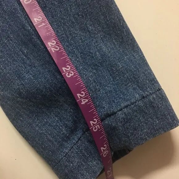 Vintage Calvin Klein Medium Wash Blue Tapered Fit Mom Jeans