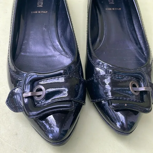 Vintage Fendi Black patent leather flats with Sophisticated Detail at the front