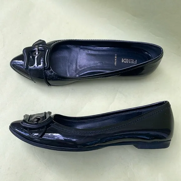 Vintage Fendi Black patent leather flats with Sophisticated Detail at the front