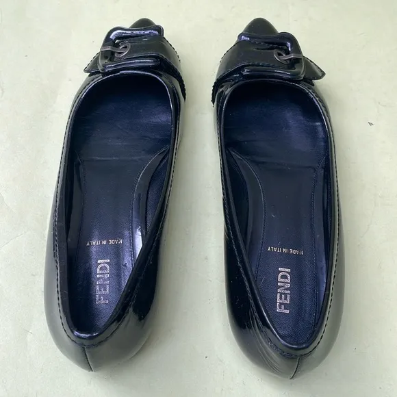 Vintage Fendi Black patent leather flats with Sophisticated Detail at the front