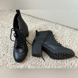 Vintage MIA Women’s Black Combat Boots Kat Lace Up Size 8.5 Rocker Punk Biker