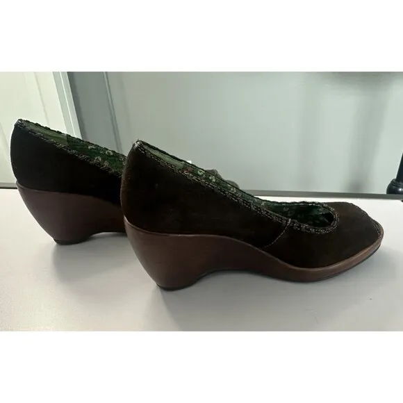 Vintage Rampage Brown Suede Peep Toe Wedge Shoes Size 9 Heels Sandals