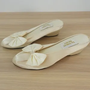 VINTAGE Victoria Secret Slip On Sandals 6 Cream Satin Bow Slide Indoor Sleepwear