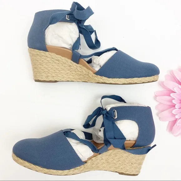 Vionic Aruba Kaitlyn Canvas Wedge Lace Up  Espadrilles: Denim Blue