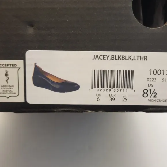 Vionic Jacey Flats Women's Black Leather Slip On Wedge Shoes Sz 8.5 NIB Fashion