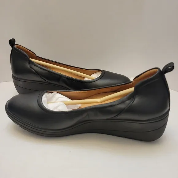 Vionic Jacey Flats Women's Black Leather Slip On Wedge Shoes Sz 8.5 NIB Fashion
