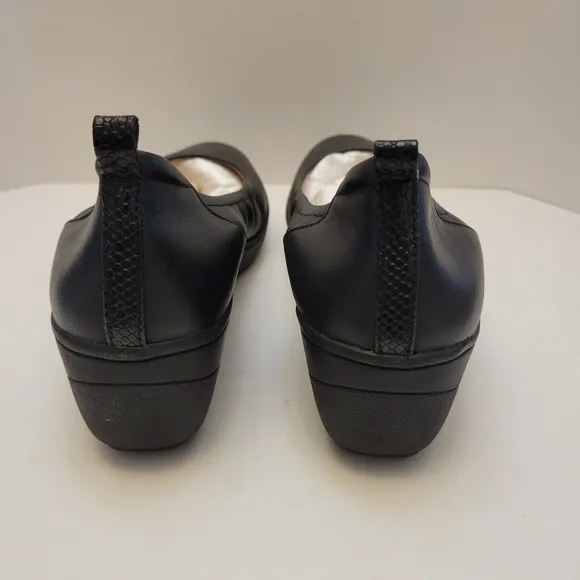 Vionic Jacey Flats Women's Black Leather Slip On Wedge Shoes Sz 8.5 NIB Fashion