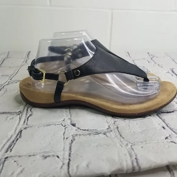 Vionic Kirra black leather thong ankle strap sandals