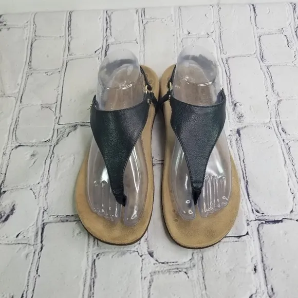 Vionic Kirra black leather thong ankle strap sandals