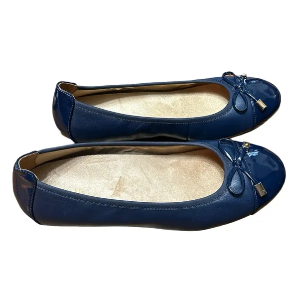 Vionic Navy Minna Ballet Flats Patent Leather Toe with Leather body Size:9