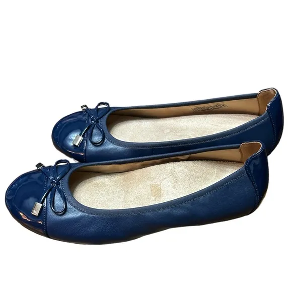Vionic Navy Minna Ballet Flats Patent Leather Toe with Leather body Size:9