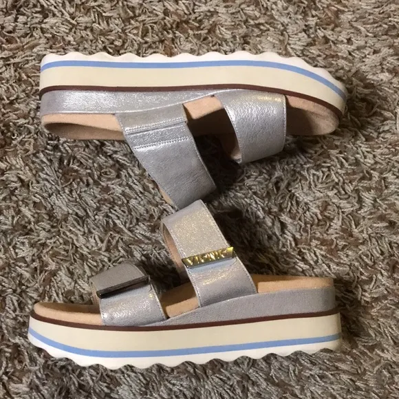 Vionic slip on platform sandals