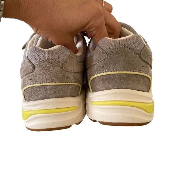 Vionic Suede Leather Sneakers Shoes Comfort Women Size 8 Gray Cream Low Top