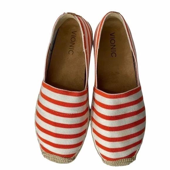 Vionic Valeri Canvas Espadrilles. Size 7