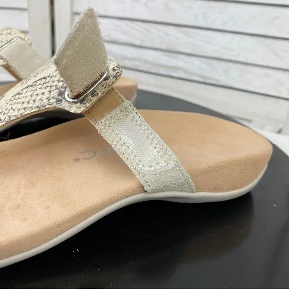 Vionic Wanda Leather T-strap Thing Sandals Beige 7 Bone Snake Embossed