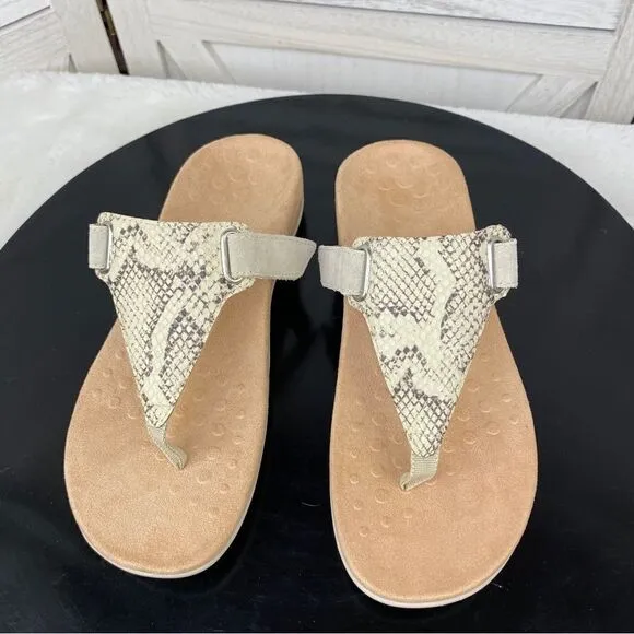 Vionic Wanda Leather T-strap Thing Sandals Beige 7 Bone Snake Embossed