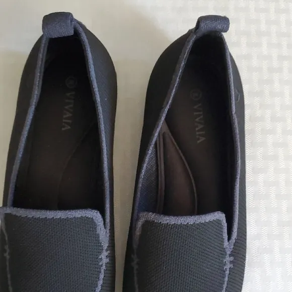 VIVAIA Sleek Black Slipon  Flats Sz 8