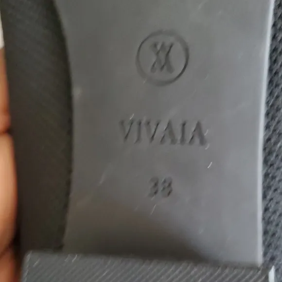 VIVAIA Sleek Black Slipon  Flats Sz 8