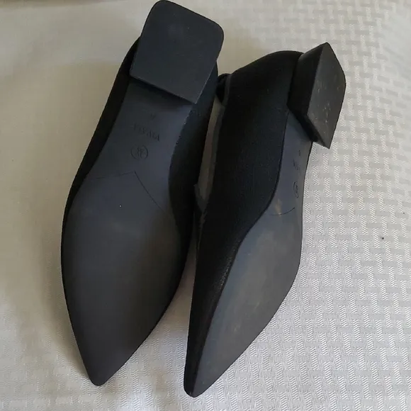 VIVAIA Sleek Black Slipon  Flats Sz 8
