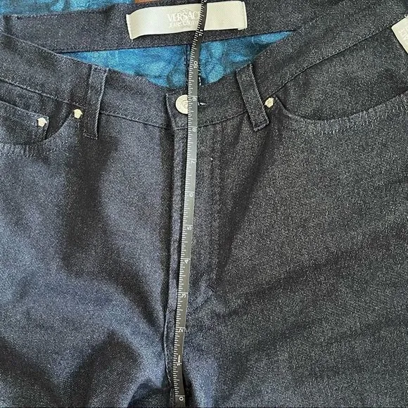 VNTG Versace Jeans Couture Cuffed Contrast Lined Capri Jeans US 8 EU 30 FR 44