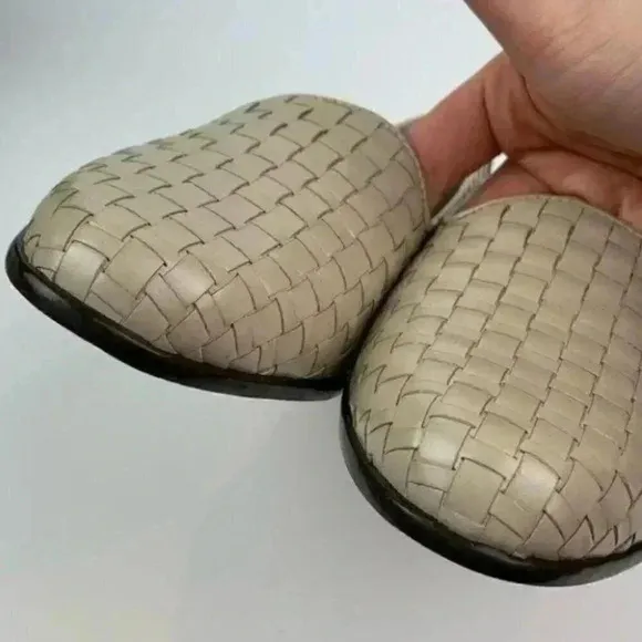Vtg Trotters flats 6.5 W leather woven loafers 90s