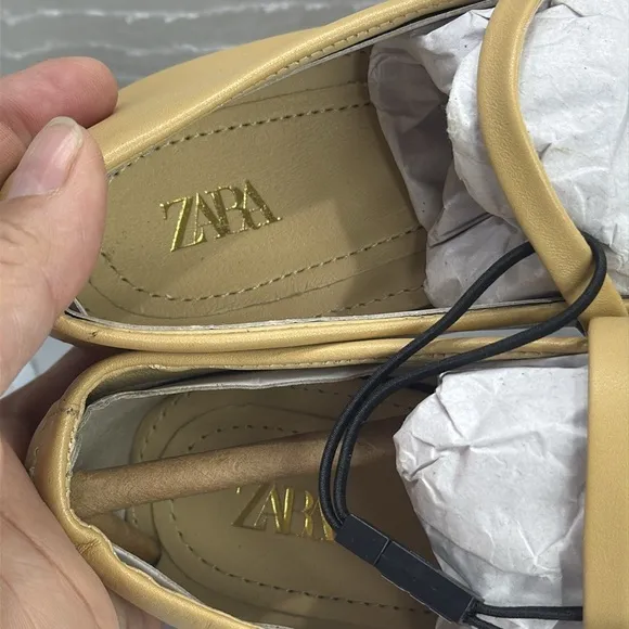 (W2) Zara leather ballet flats, dark beige, new size 8 and 9, Mary Jane style