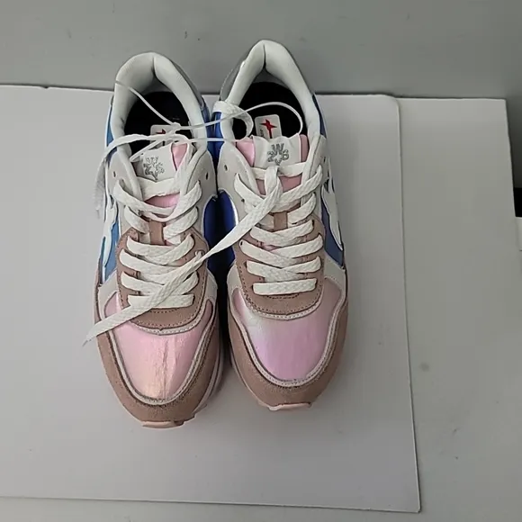 W6YZ Deva Suede Lace-Up Platform Sneakers