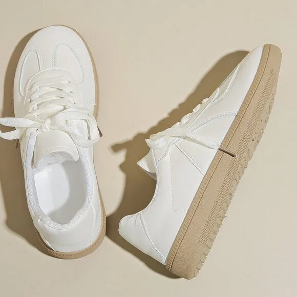 White Women's Round-Toe Low-Top Casual sneakers