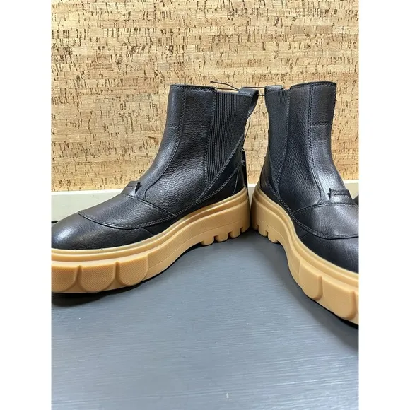 Woman's Boots SOREL Caribou™ X Boot Chelsea WP Women's Size 11