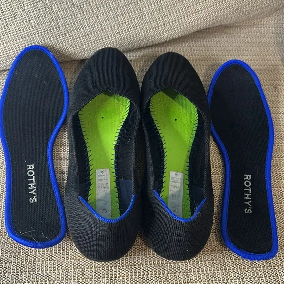 Womens Black Rothy's flat rounded toe slip on shoes Size 10 US