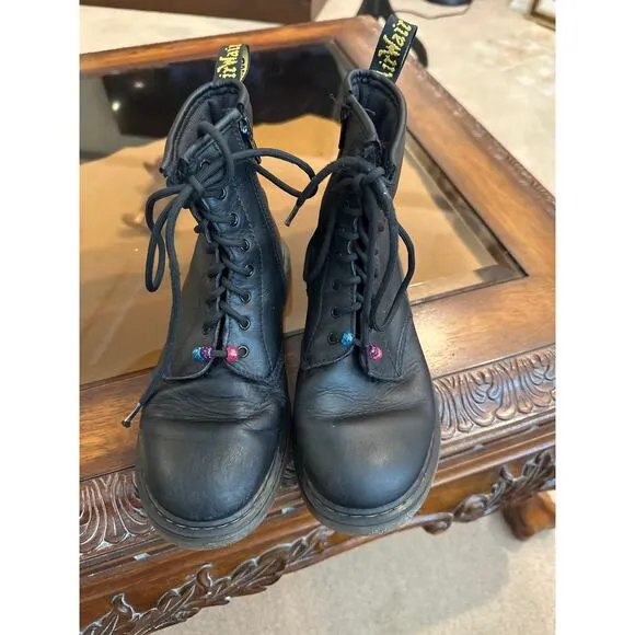 Women’s Dr Martins Black Leather Combat Boots. Size 5