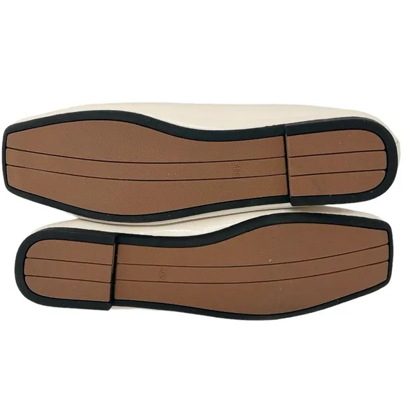 Women's Square Toe Flats Size 8 US/245 CN