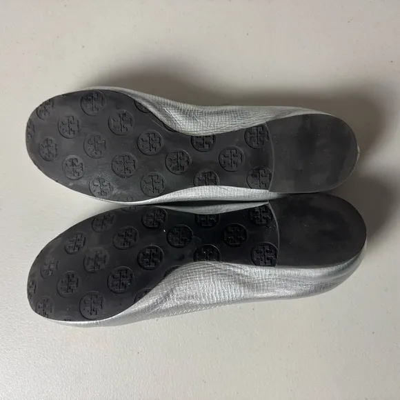 Women's Tory Burch Ballet Flats Size 8.5 Silver