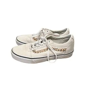 Women’s white suede low top Vans size 8