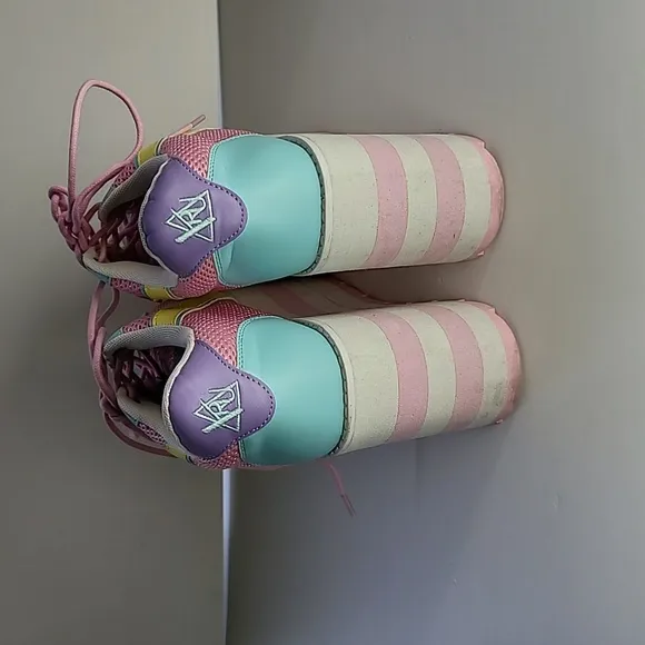 XTRA by YRU Karazii Platform Sneakers - Pastel Size 9