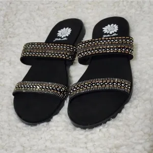 Yellow Box Delfie Metallic Multi strap sandal size 9.5 new!!!