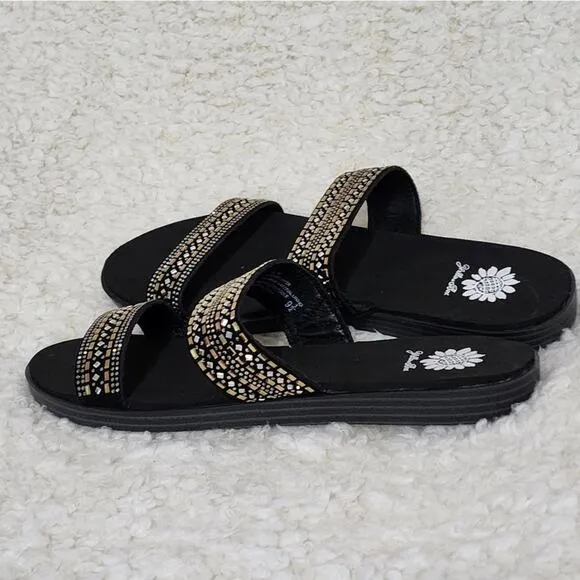 Yellow Box Delfie Metallic Multi strap sandal size 9.5 new!!!