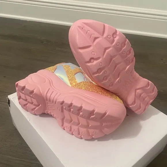 YRU | Matrixx Pink Glitter Platform Sneakers