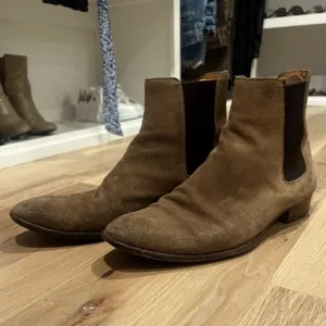 YSL WYATT CHELSEA BOOTS IN SUEDEUS 13