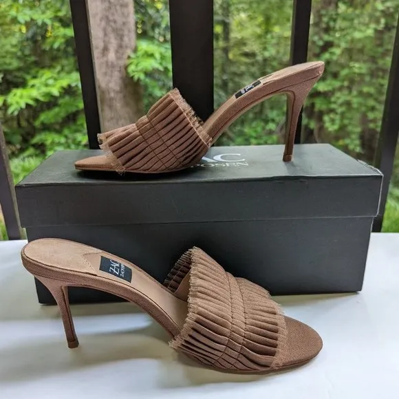 ZAC by ZAC POSEN Venecia Slip On Stiletto Mule Sandals in Cappuccino Size 6M New