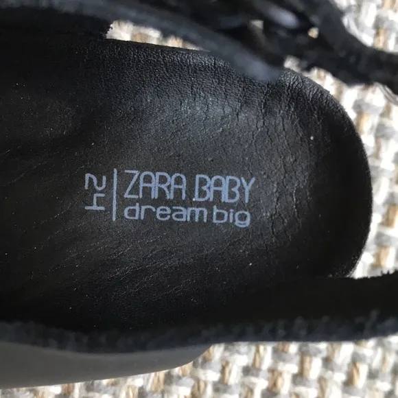 Zara Baby Leather Sandals (size 7.5)